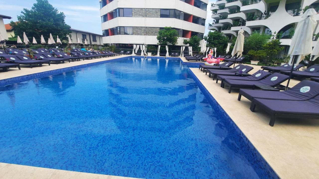 Appartement Ayan-Ayaz Luxury à Năvodari Extérieur photo