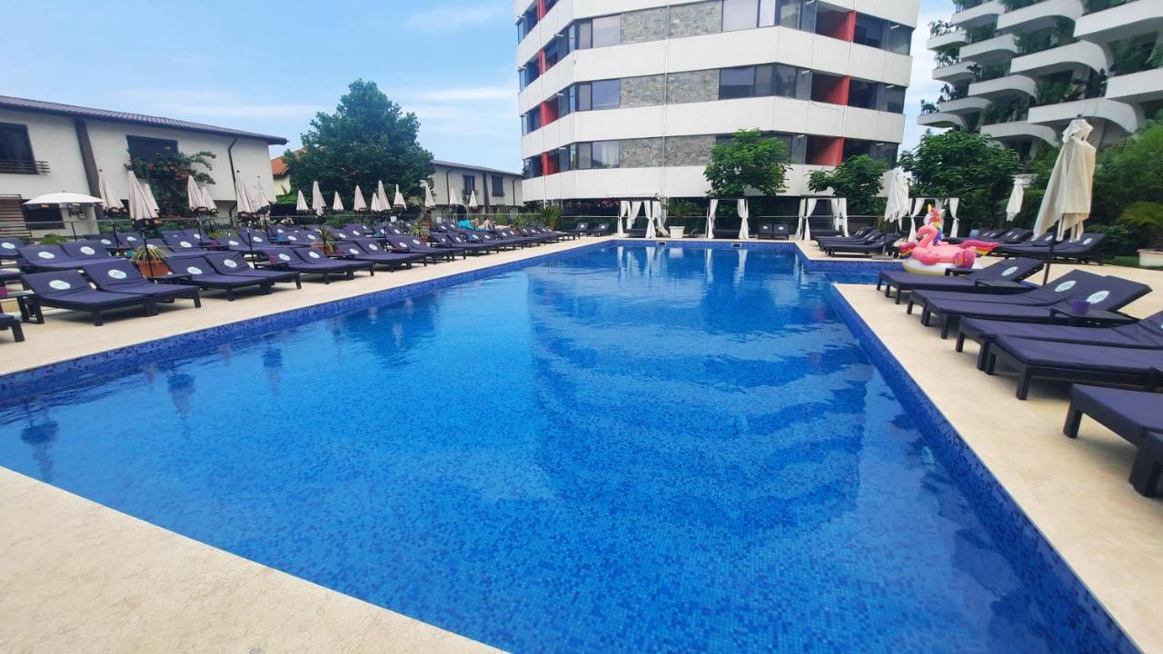 Appartement Ayan-Ayaz Luxury à Năvodari Extérieur photo